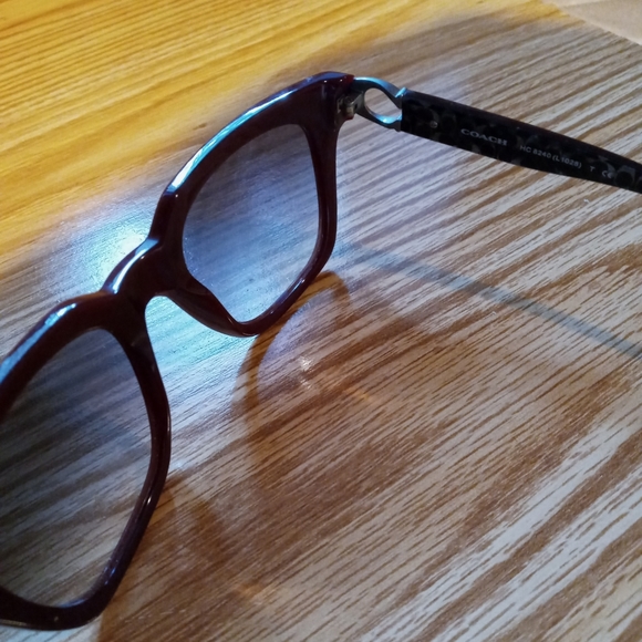 COACH SUNGLASSES - Picture 4 of 4